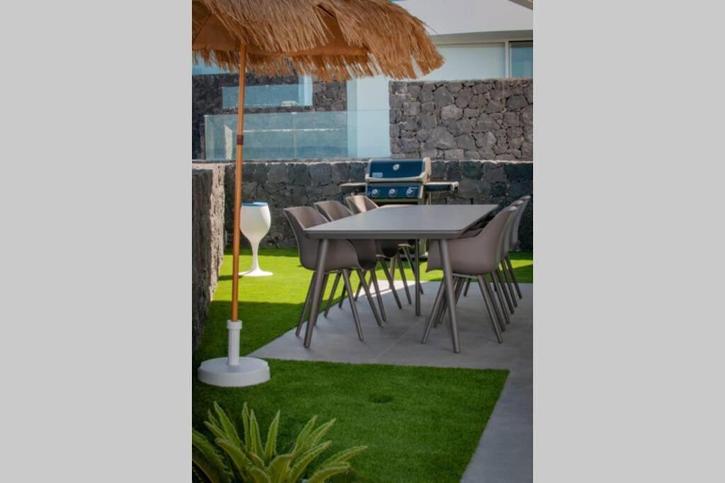 Luxury Villa - New Building With Panoramic Sea View Адехе Екстериор снимка