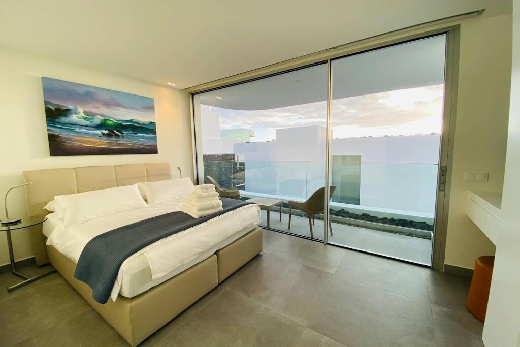 Luxury Villa - New Building With Panoramic Sea View Адехе Екстериор снимка