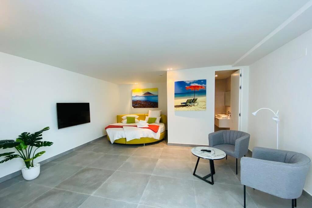 Luxury Villa - New Building With Panoramic Sea View Адехе Екстериор снимка